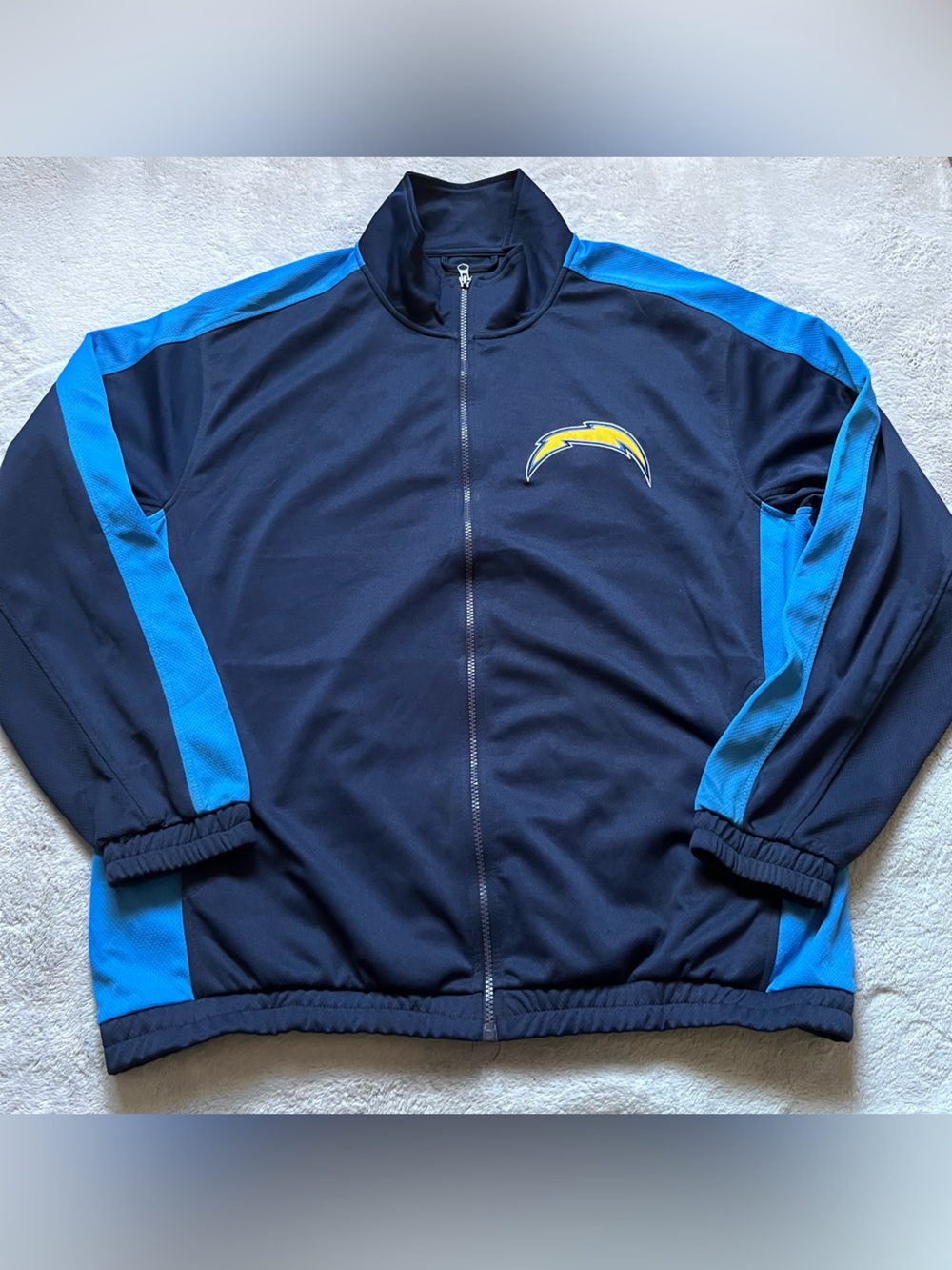 NFL CHARGERS Men’s XL full zip dark blue/light blue jacket
